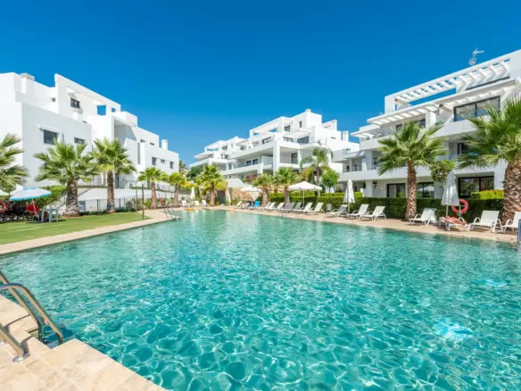 2-bedroom Apartment In Estepona, Spain (112 M²)