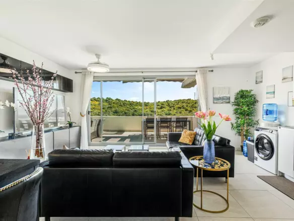 3-bedroom Apartment In Estepona, Spain (125 M²)