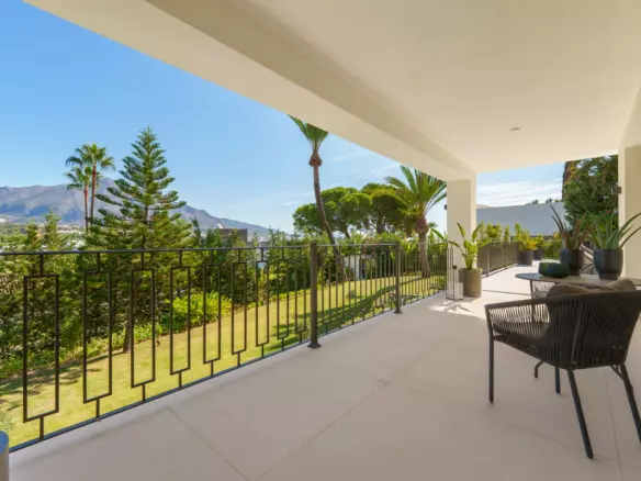 5-bedroom Villa In Marbella, Spain (648 M²)