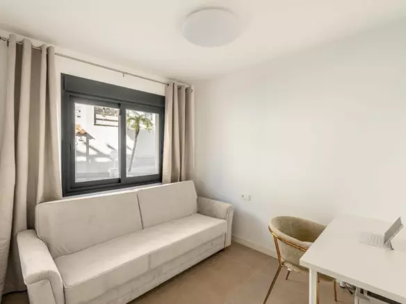 3-bedroom Town House In Estepona, Spain (170 M²)