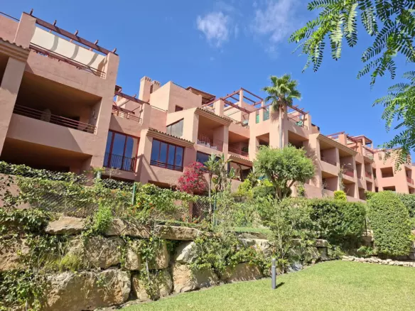 2-bedroom Apartment In Manilva, Spain (106 M²)