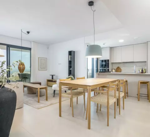 3-bedroom Apartment In Fuengirola, Spain (178 M²)