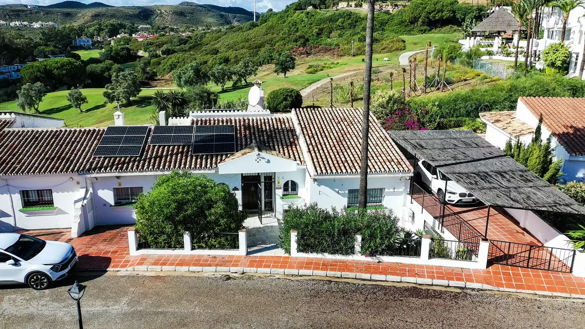 5-bedroom Villa In Manilva, Spain (189 M²)