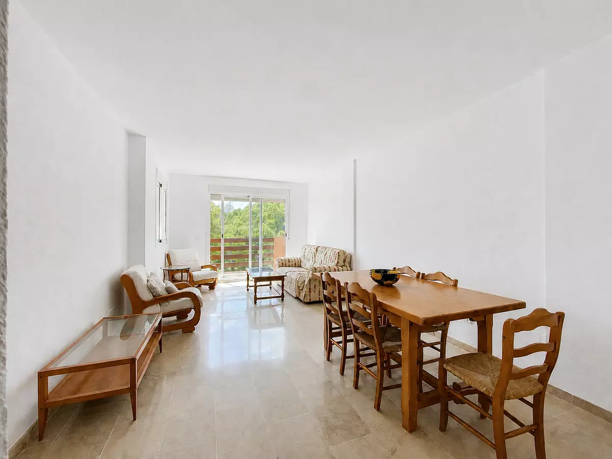 3-bedroom Apartment In Casares, Spain (122 M²)