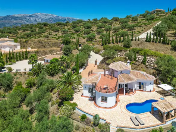4-bedroom Villa In Vélez – Málaga, Spain (181 M²)