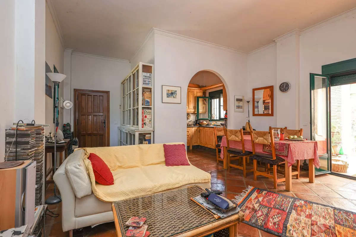 3-bedroom Villa In Guaro, Spain (184 M²)
