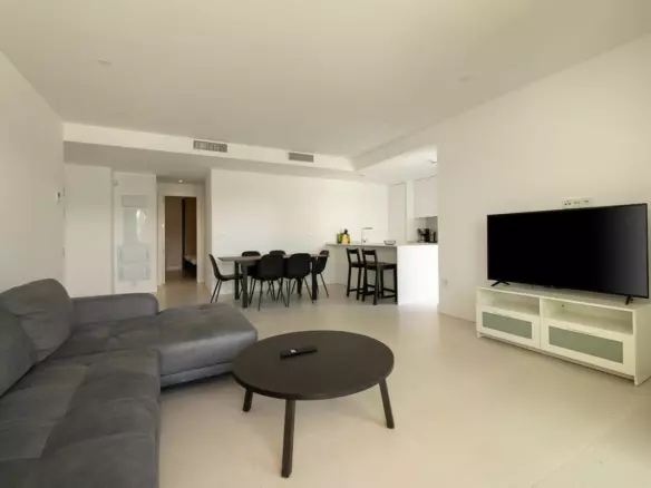 3-bedroom Apartment In Fuengirola, Spain (93 M²)