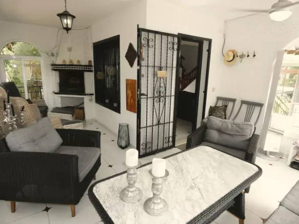 3-bedroom Townhouse In Orihuela, Spain (120 M²)