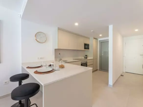 2-bedroom Apartment In Marbella, Spain (98 M²)