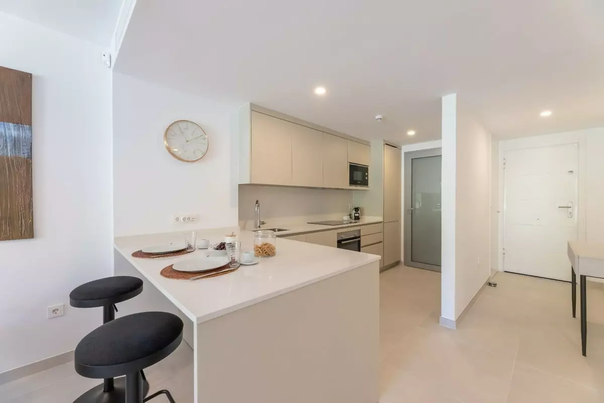 2-bedroom Apartment In Marbella, Spain (98 M²)