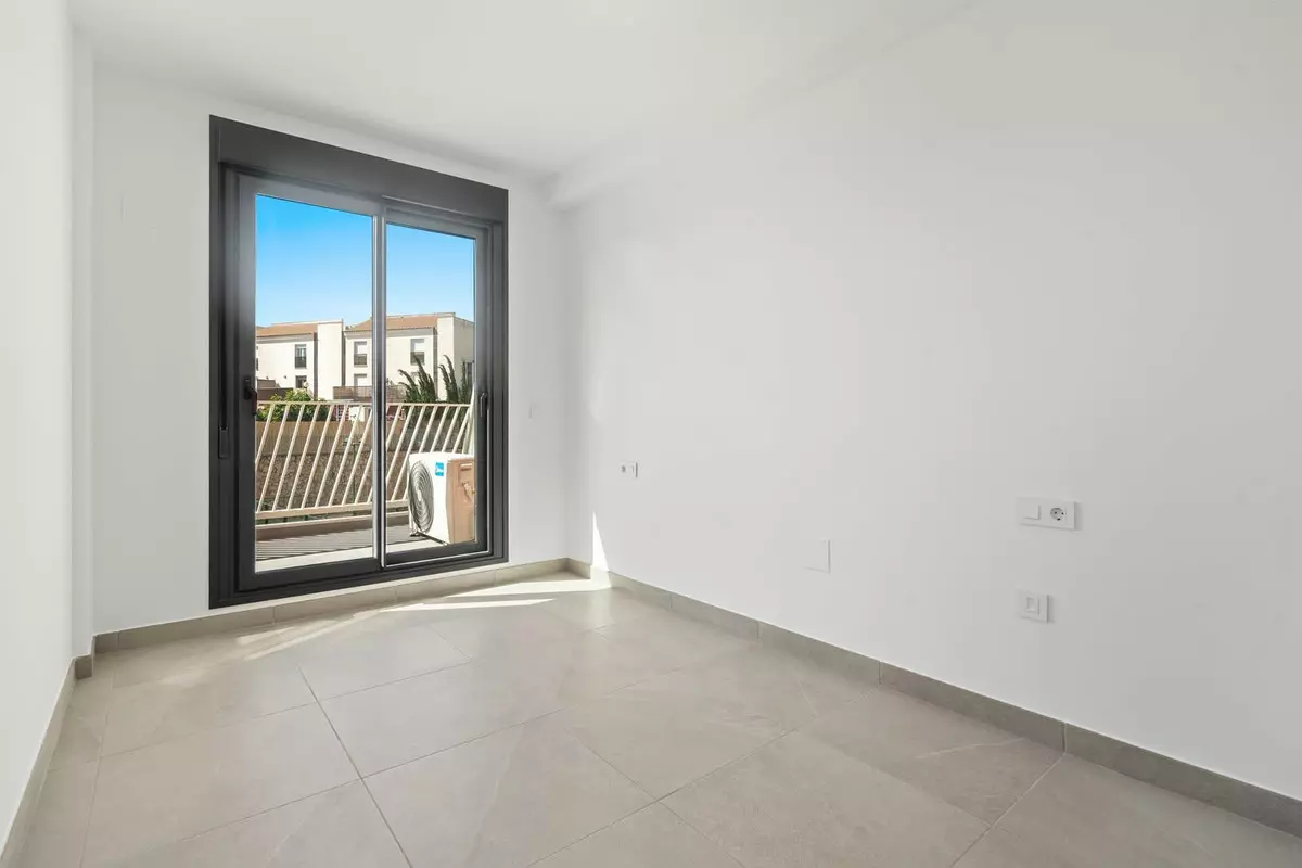 2-bedroom Apartment In Mijas, Spain (72 M²)