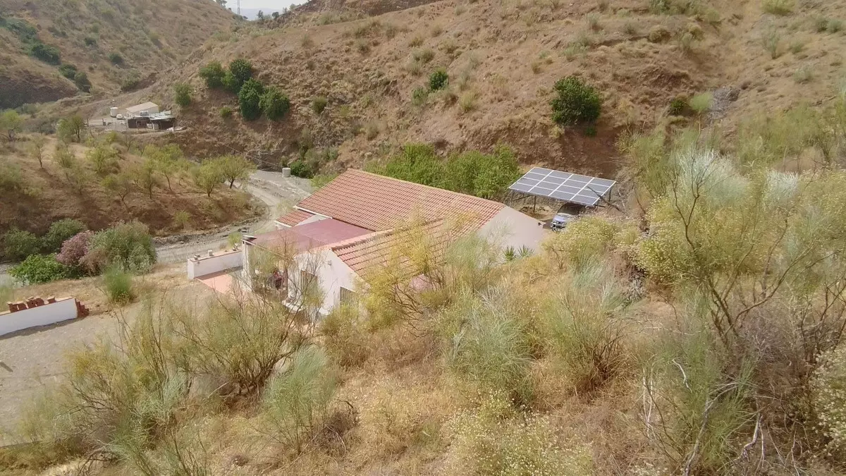 3-bedroom Villa In Álora, Spain (123 M²)