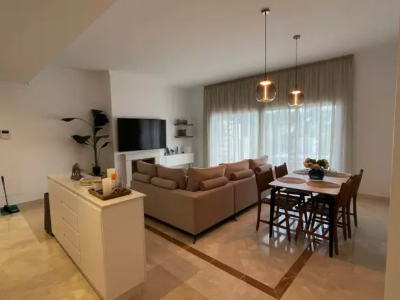 3-bedroom Apartment In Estepona, Spain (120 M²)