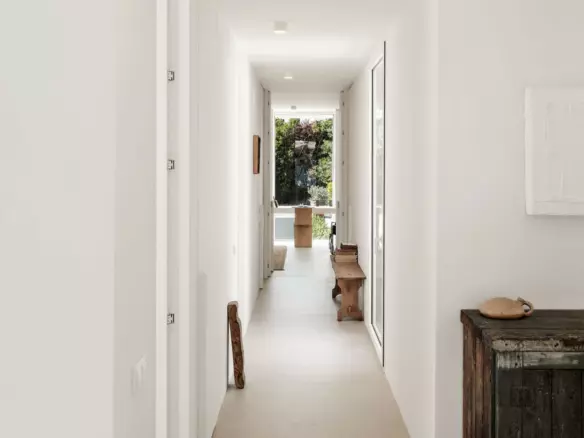 4-bedroom Villa In Estepona, Spain (262 M²)