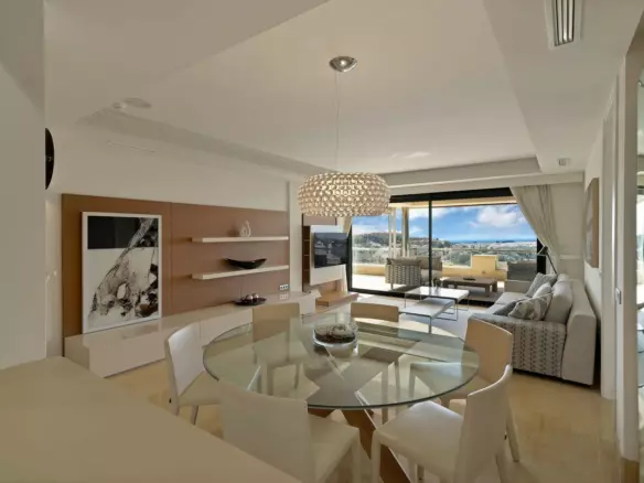 3-bedroom Apartment In Marbella, Spain (283 M²)