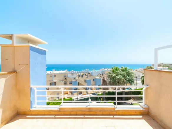 3-bedroom Town House In Orihuela, Spain (177 M²)