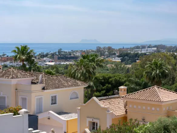5-bedroom Villa In Estepona, Spain (543 M²)