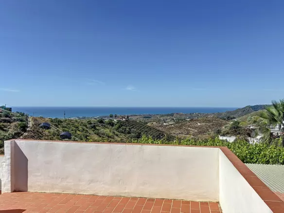 3-bedroom Country House In Vélez – Málaga, Spain (336 M²)