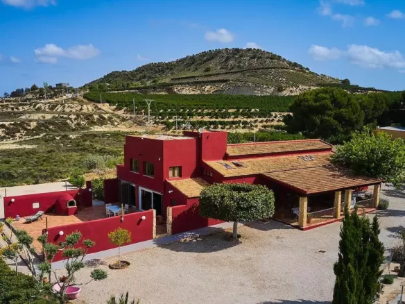 4-bedroom Country House In Orihuela, Spain (350 M²)