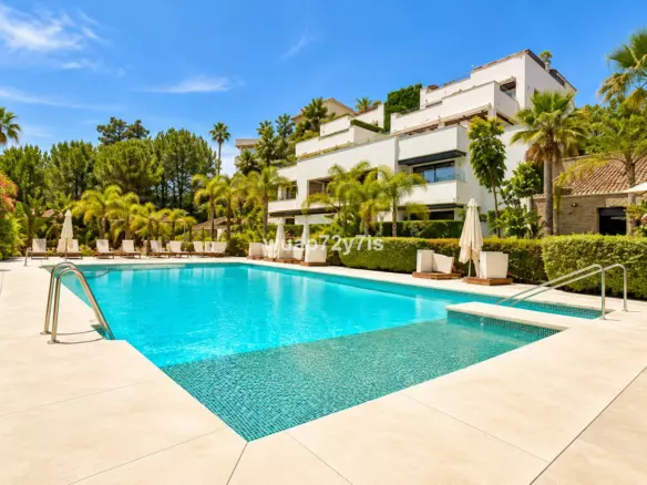 2-bedroom Apartment In Marbella, Spain (173 M²)