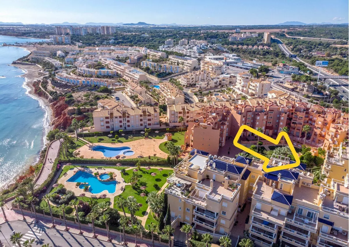 3-bedroom Apartment In Orihuela, Spain (104 M²)