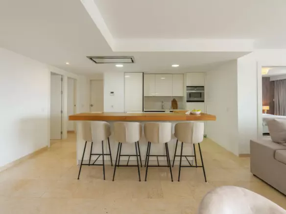4-bedroom Apartment In Marbella, Spain (145 M²)