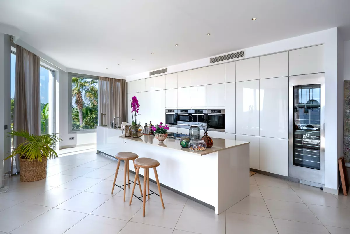 5-bedroom Villa In Andratx, Spain (824 M²)