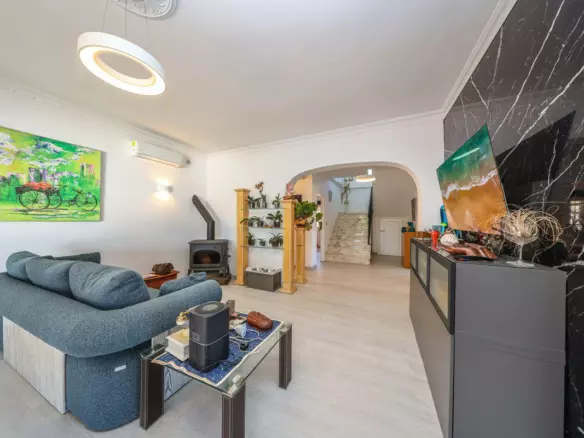 3-bedroom Villa In Coín, Spain (145 M²)