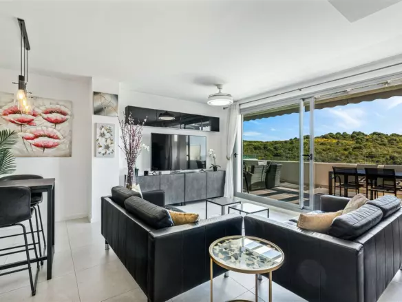3-bedroom Apartment In Estepona, Spain (125 M²)