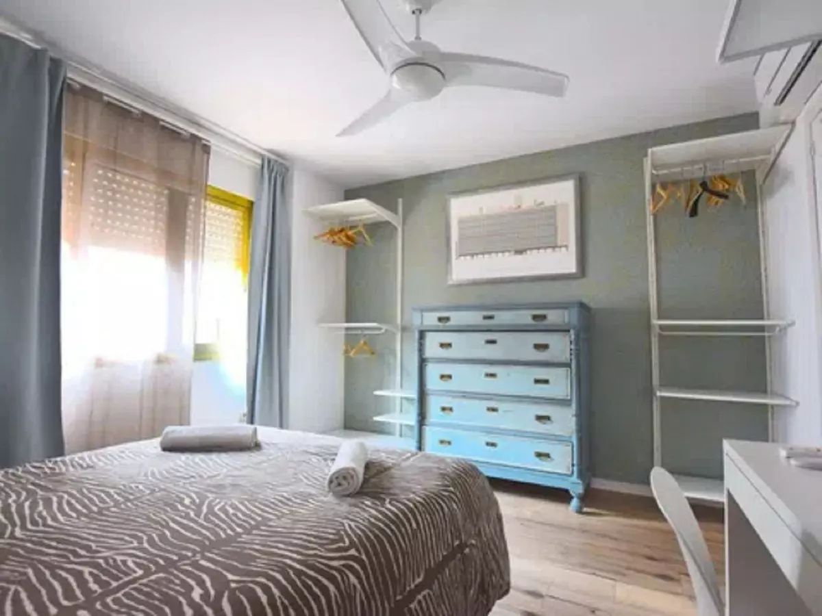 3-bedroom Apartment In Málaga, Spain (103 M²)