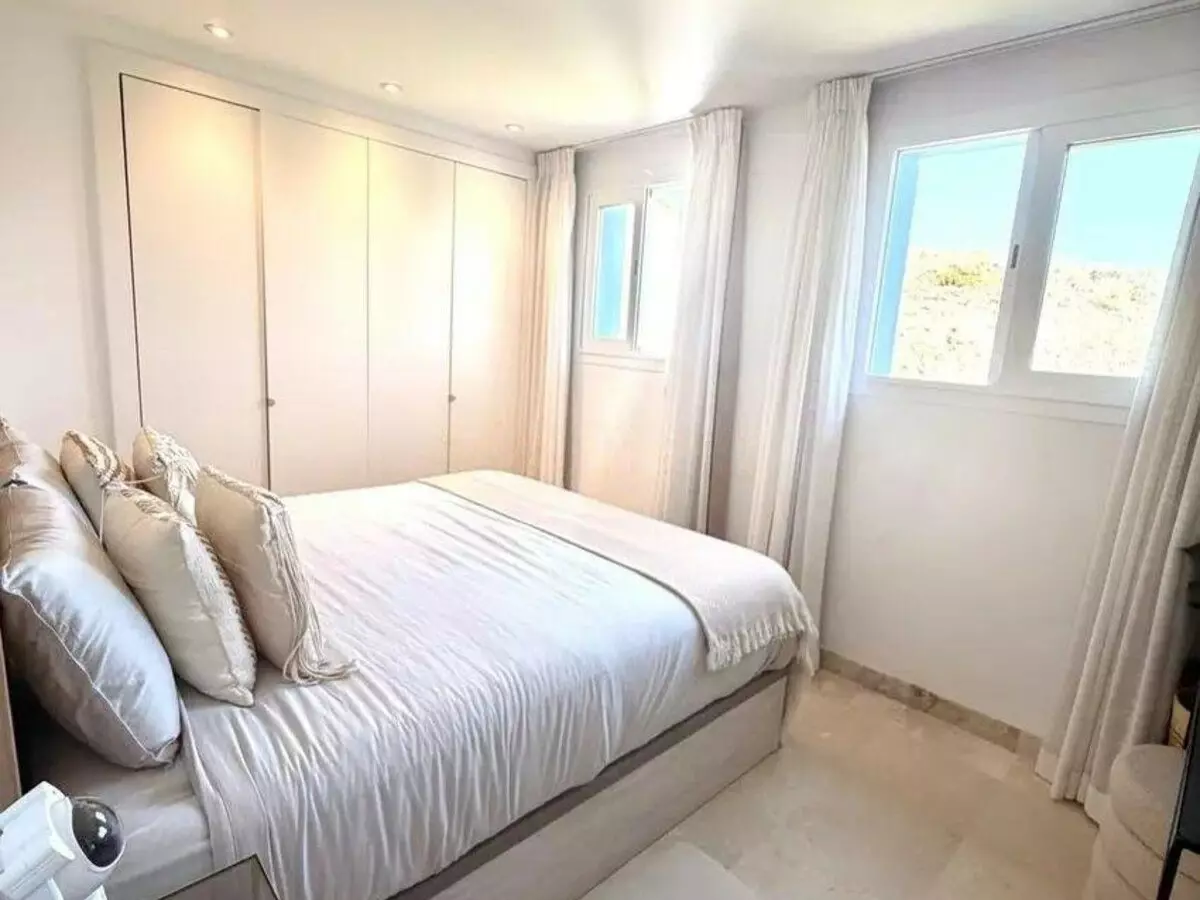 3-bedroom Apartment In Estepona, Spain (100 M²)