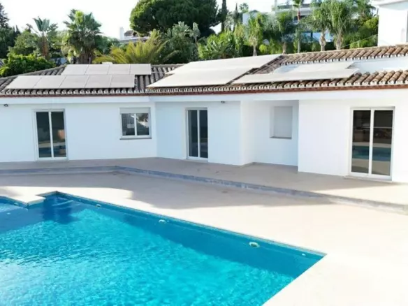 4-bedroom Villa In Estepona, Spain (380 M²)
