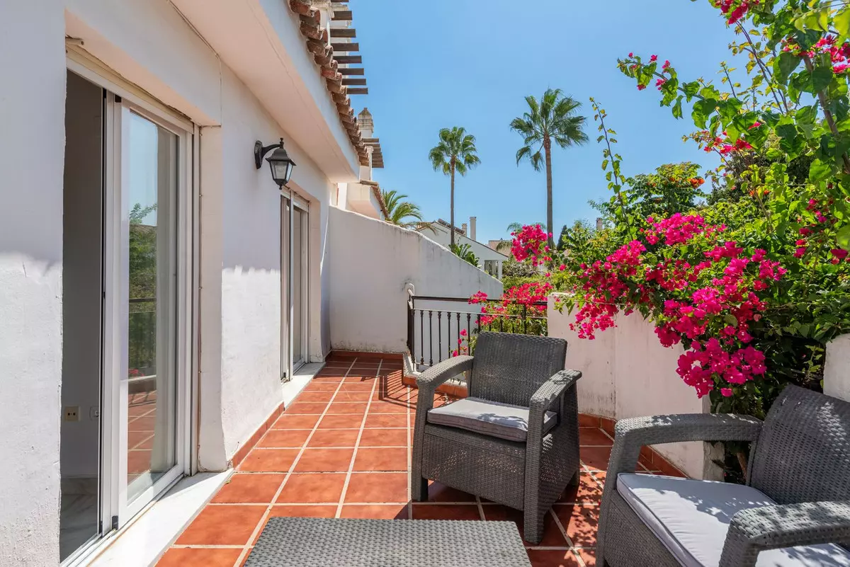 4-bedroom Town House In Marbella, Spain (178 M²)