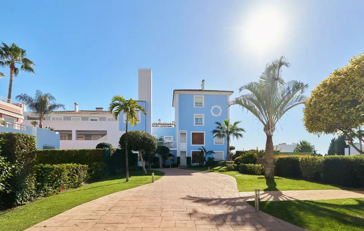 3-bedroom Apartment In Estepona, Spain (130 M²)