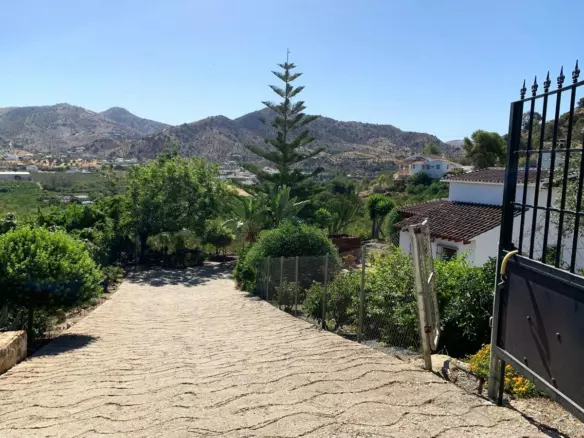 3-bedroom Villa In Álora, Spain (135 M²)