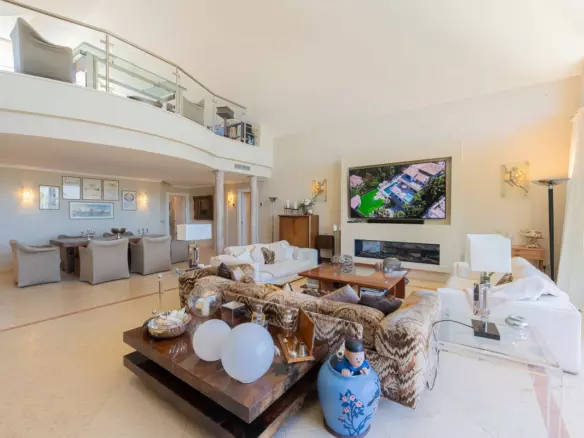 3-bedroom Apartment In Marbella, Spain (263 M²)
