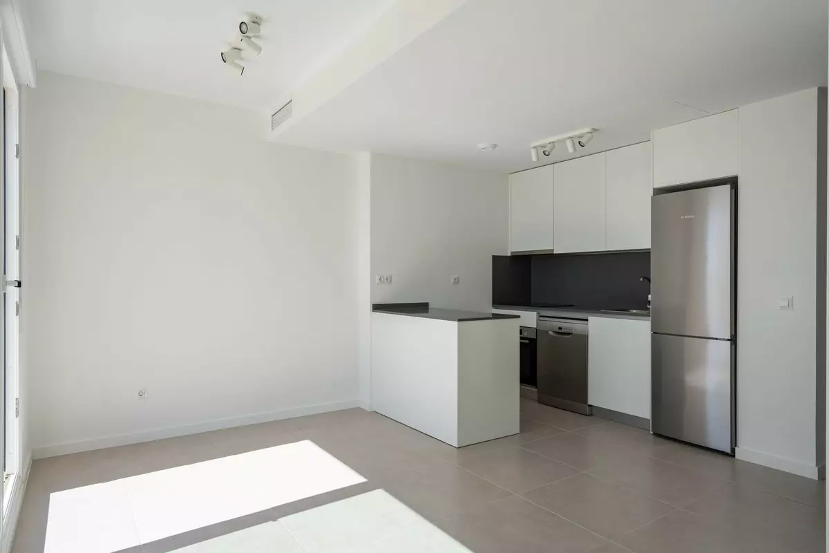 3-bedroom Apartment In Estepona, Spain (111 M²)