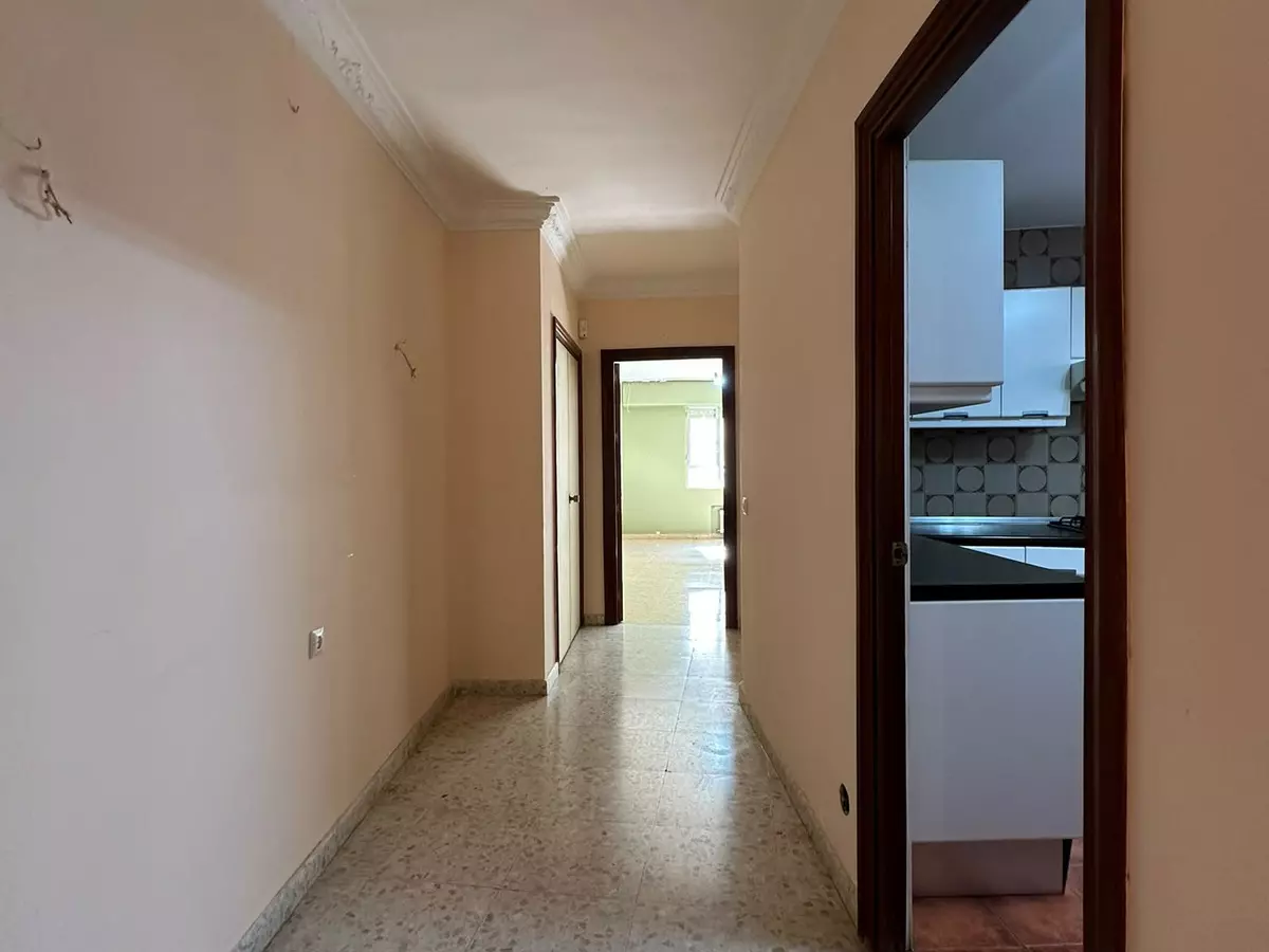 4-bedroom Apartment In Málaga, Spain (180 M²)