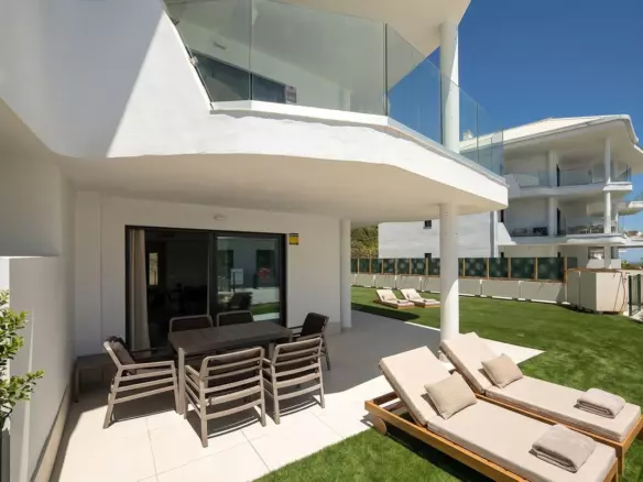 3-bedroom Apartment In Fuengirola, Spain (93 M²)
