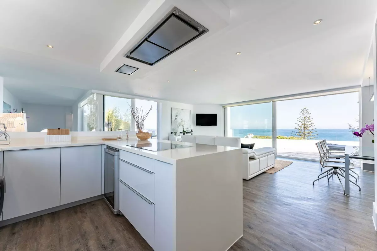 2-bedroom Apartment In Mijas, Spain (133 M²)