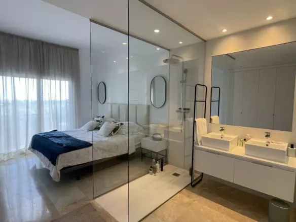 3-bedroom Apartment In Estepona, Spain (120 M²)