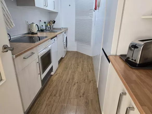 2-bedroom Apartment In Fuengirola, Spain (102 M²)