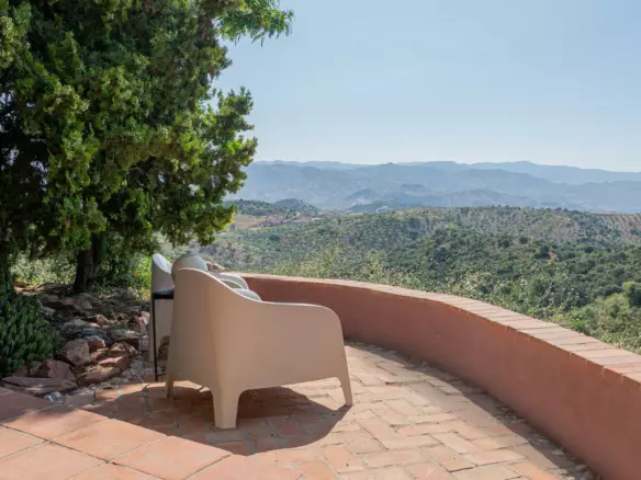 7-bedroom Country House In Almogía, Spain (102 M²)