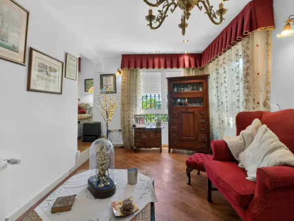 5-bedroom Villa In Orihuela, Spain (214 M²)