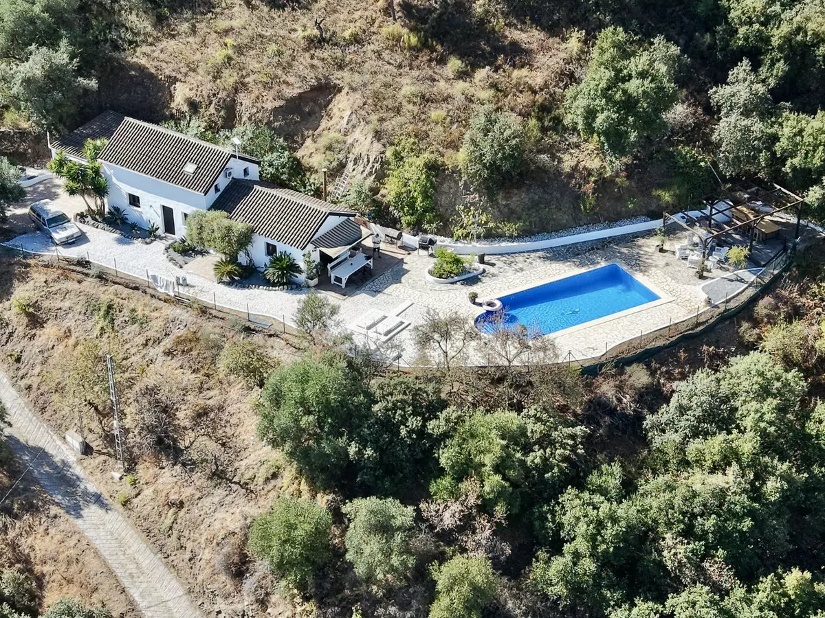 3-bedroom Villa In Guaro, Spain (152 M²)
