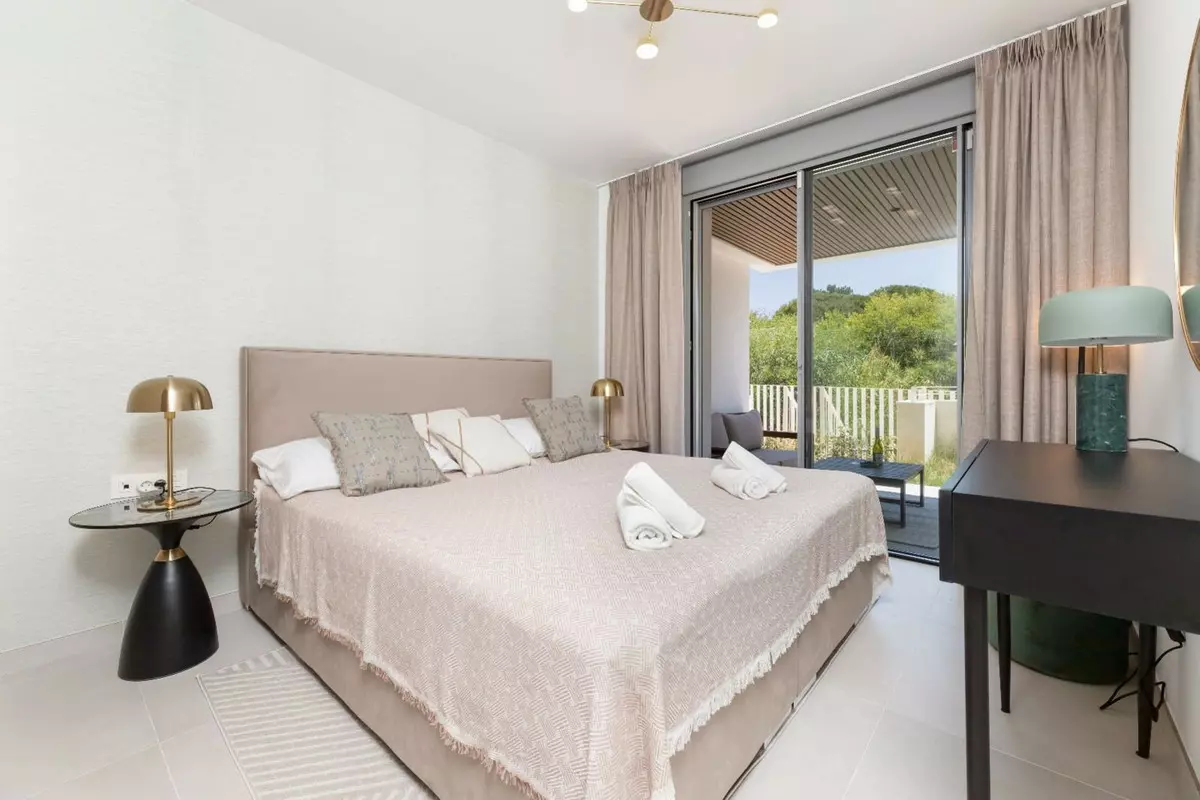 2-bedroom Apartment In Marbella, Spain (98 M²)