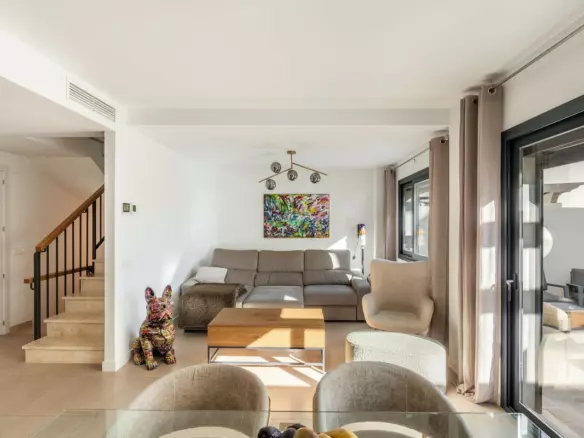 3-bedroom Town House In Estepona, Spain (170 M²)