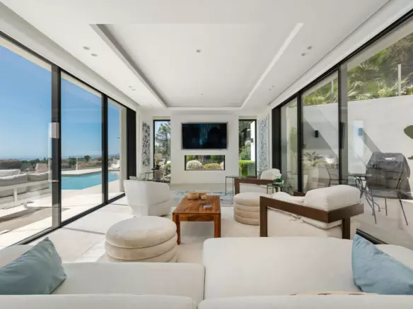 4-bedroom Villa In Marbella, Spain (429 M²)
