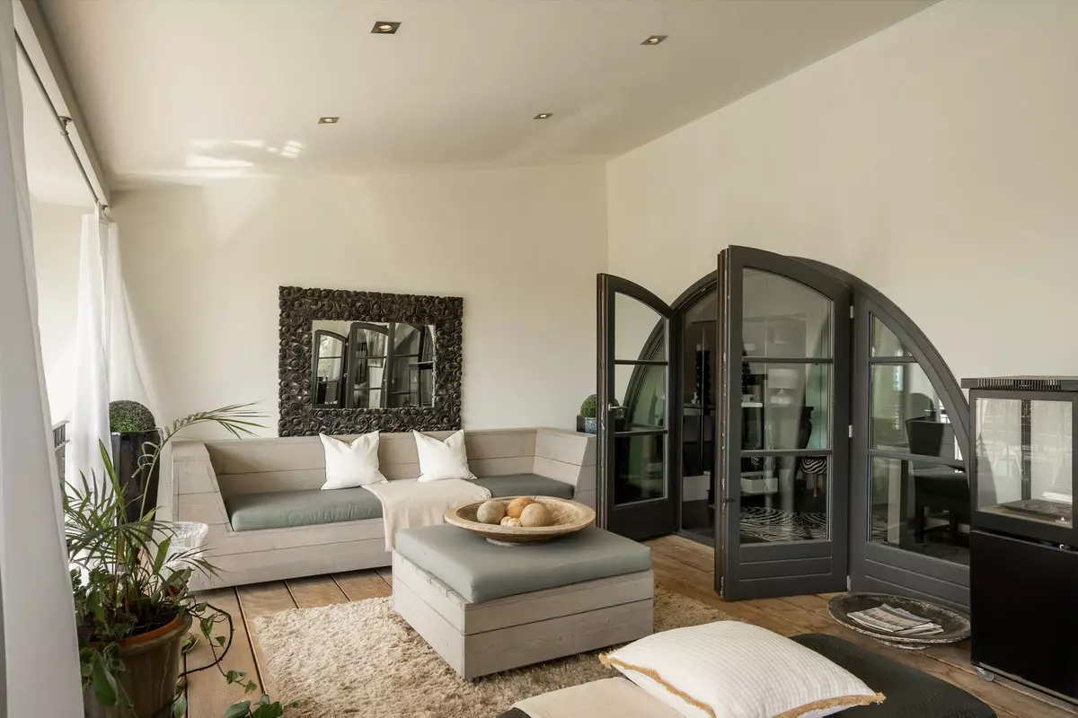 5-bedroom Villa In Estepona, Spain (595 M²)