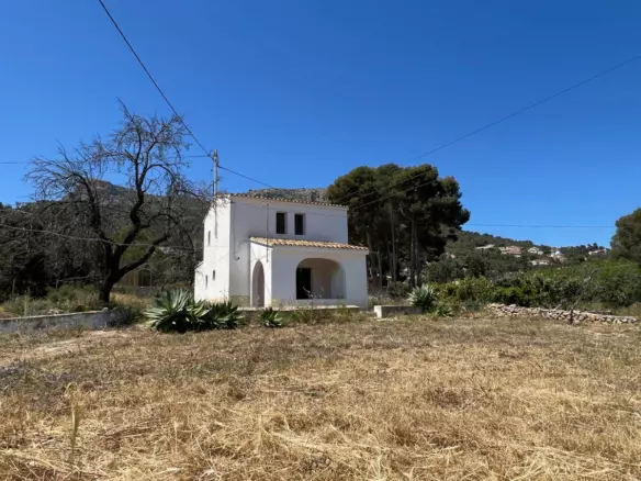 4-bedroom Villa In Novelda, Spain (128 M²)